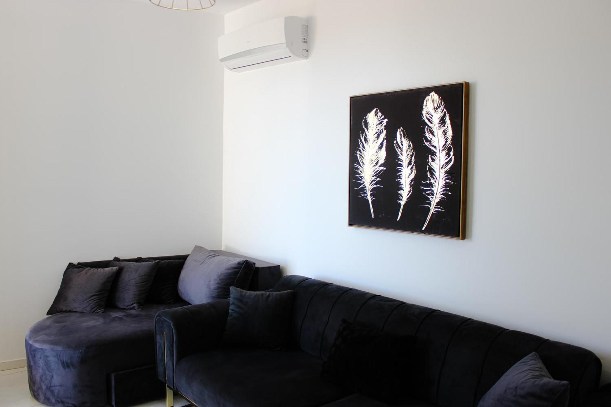 Apartment M&h *